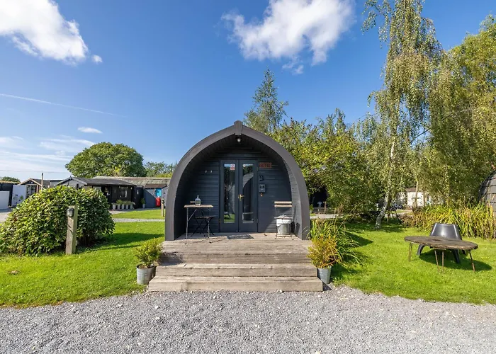 The Little Hide - Adult Only Pods Wigginton (North Yorkshire)