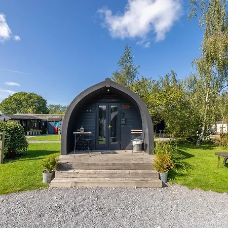 The Little Hide - Adult Only Pods Wigginton (North Yorkshire)