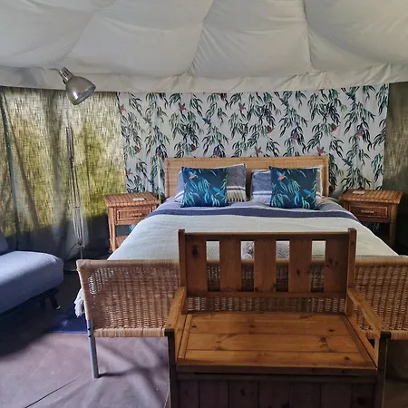 The Little Hide - Adult Only Pods מלון 3*