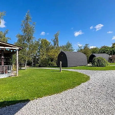 The Little Hide - Adult Only Pods فندق يورك