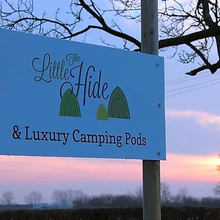 The Little Hide - Adult Only Pods فندق يورك