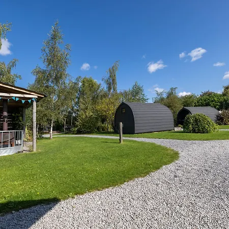 The Little Hide - Adult Only Pods 3* York
