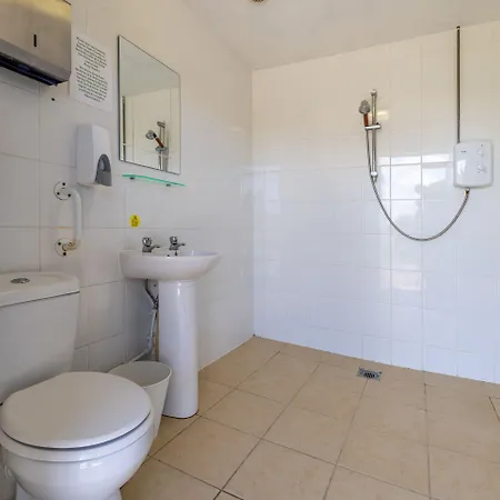 The Little Hide - Adult Only Pods Otel