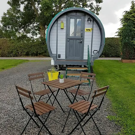 The Little Hide - Adult Only Pods *