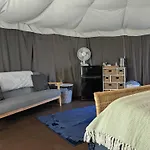 The Little Hide - Adult Only Pods Hotel